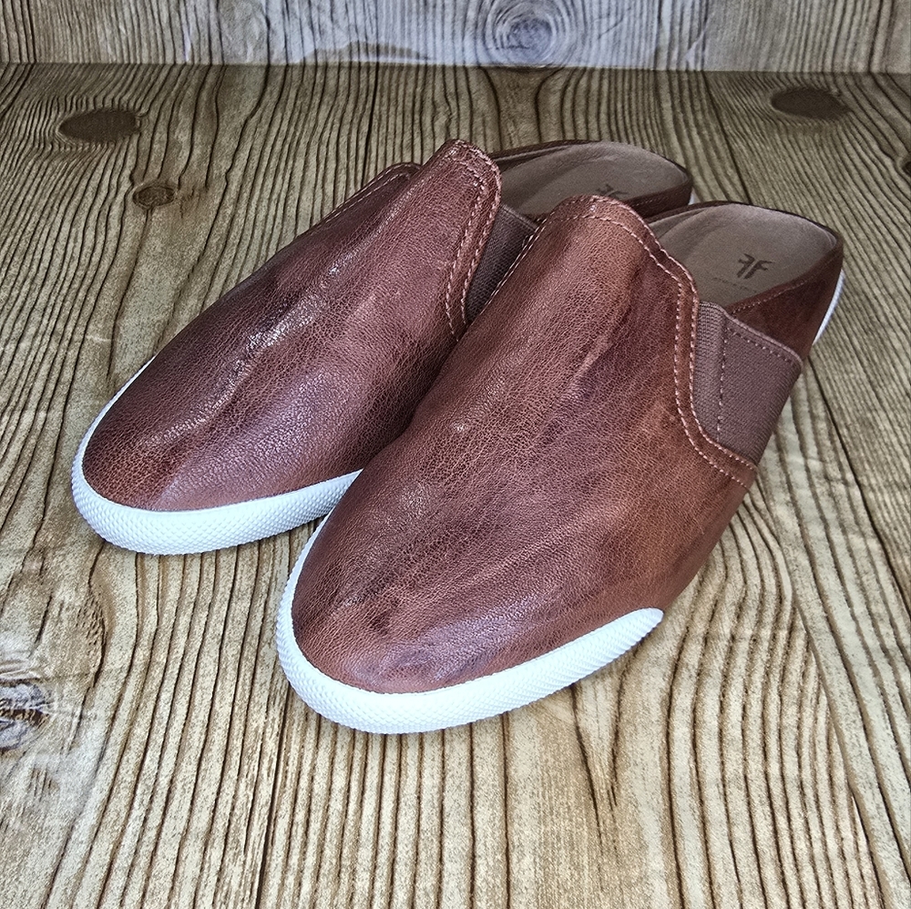 Frye Women's Melanie Mule Sneaker Cognac Size 6.5